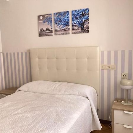 Centrico Apartamento De 2 Habitaciones By Bebalmy Oviedo Bagian luar foto